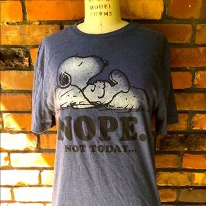 Grey Lazy Snoopy T-Shirt Peanuts Medium